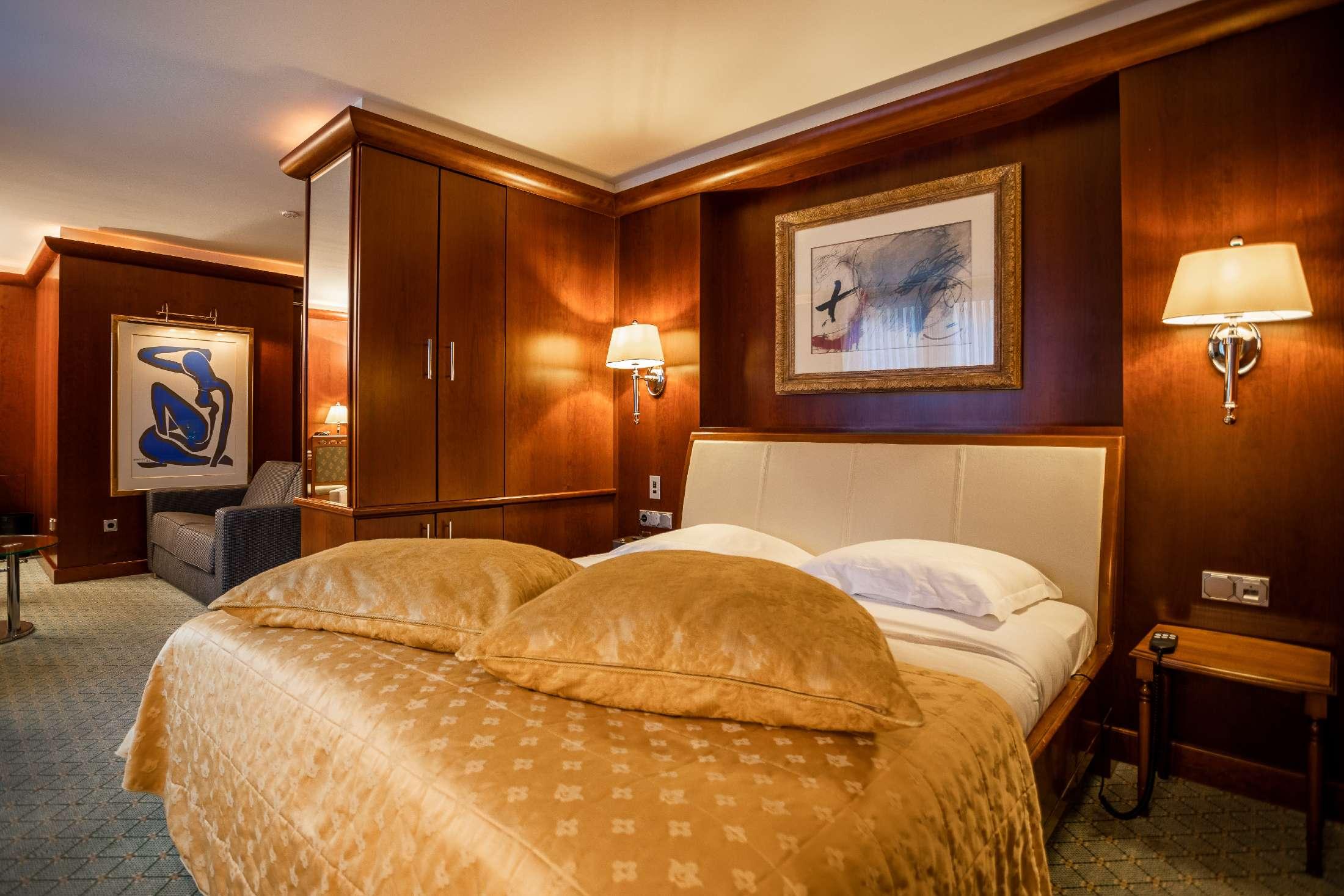 Koener Hotel & Spa แคลโว ภายนอก รูปภาพ